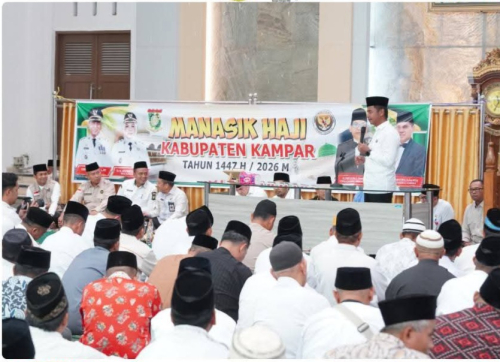 Bupati Kampar Tutup Manasik dan Lepas 453 Calon Jamaah Haji