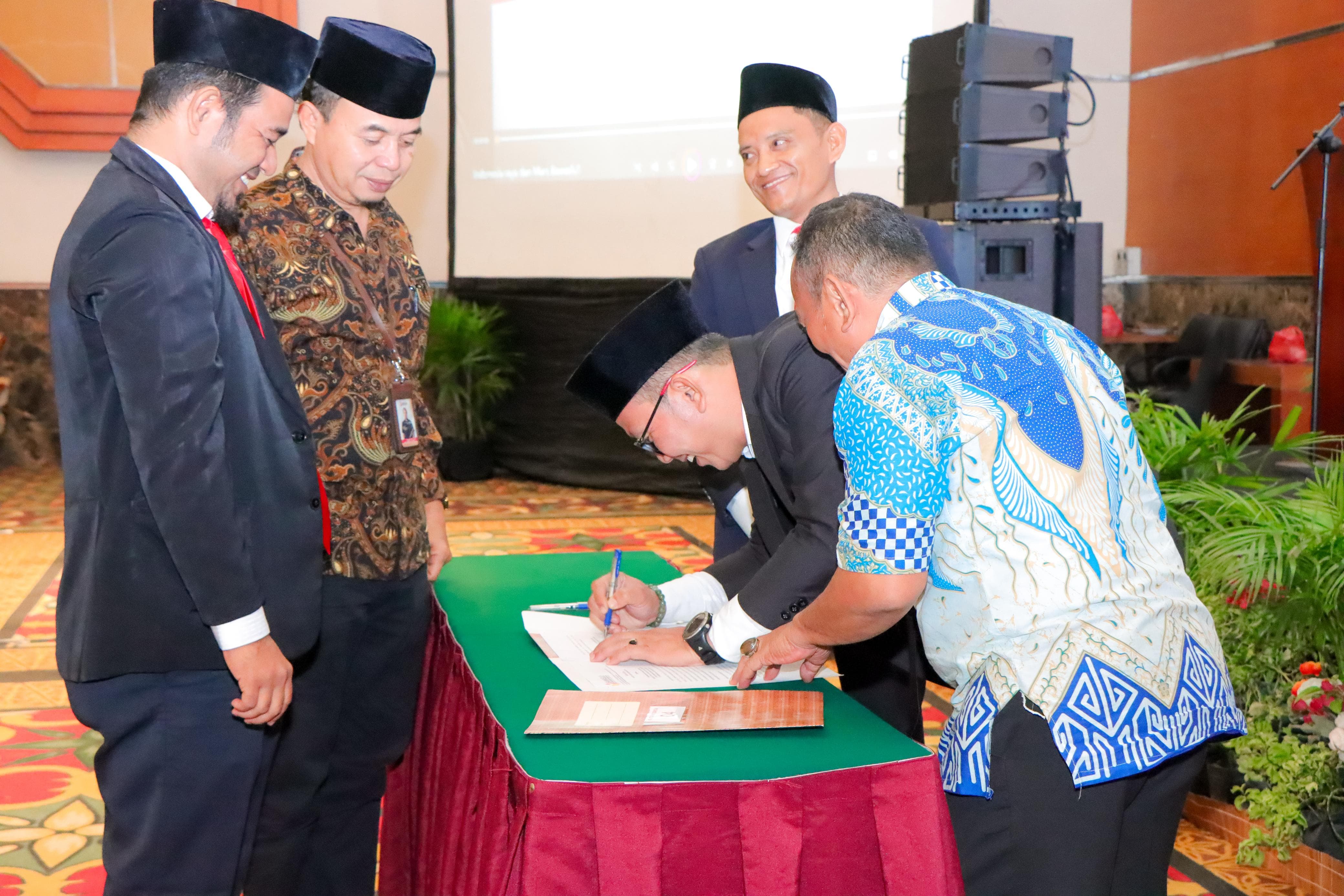 Lantik 62 Anggota Panwascam, Ini yang Disampaikan Syawir