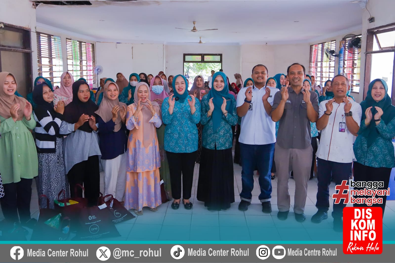 Ketua TP PKK Rohul Buka GPM di Kecamatan Ujung Batu