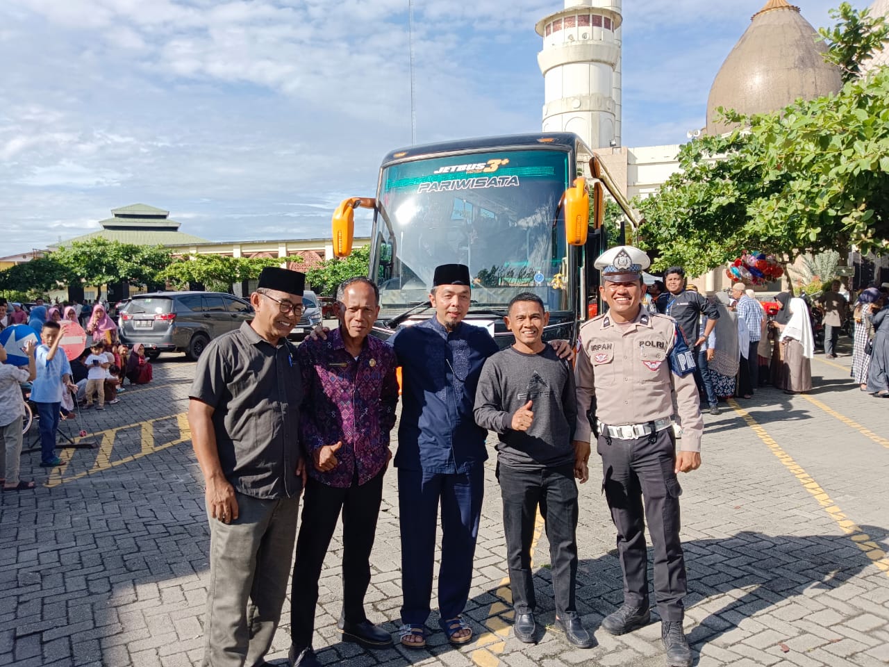 Jemaah Calon Haji Kampar Kloter 15 Tiba di Batam, Siap Terbang ke Tanah Suci