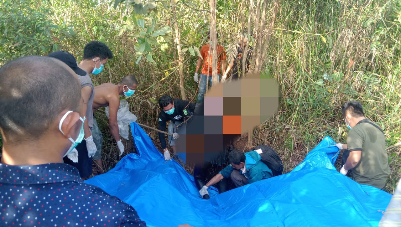 Pria Ditemukan Tewas Membusuk Tergantung di Pohon Akasia