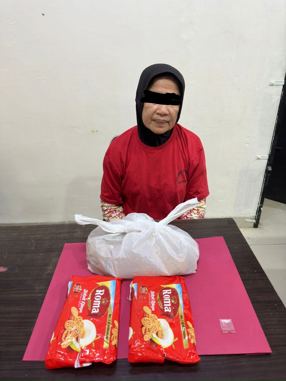 Polres Rokan Hulu Berhasil Ungkap Kasus Narkoba, Seorang Wanita Diamankan