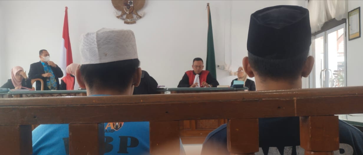 Pelaku Dugaan Pembunuhan Satrio Wardana Disidang, Tangis Ibunda Pecah di Persidangan