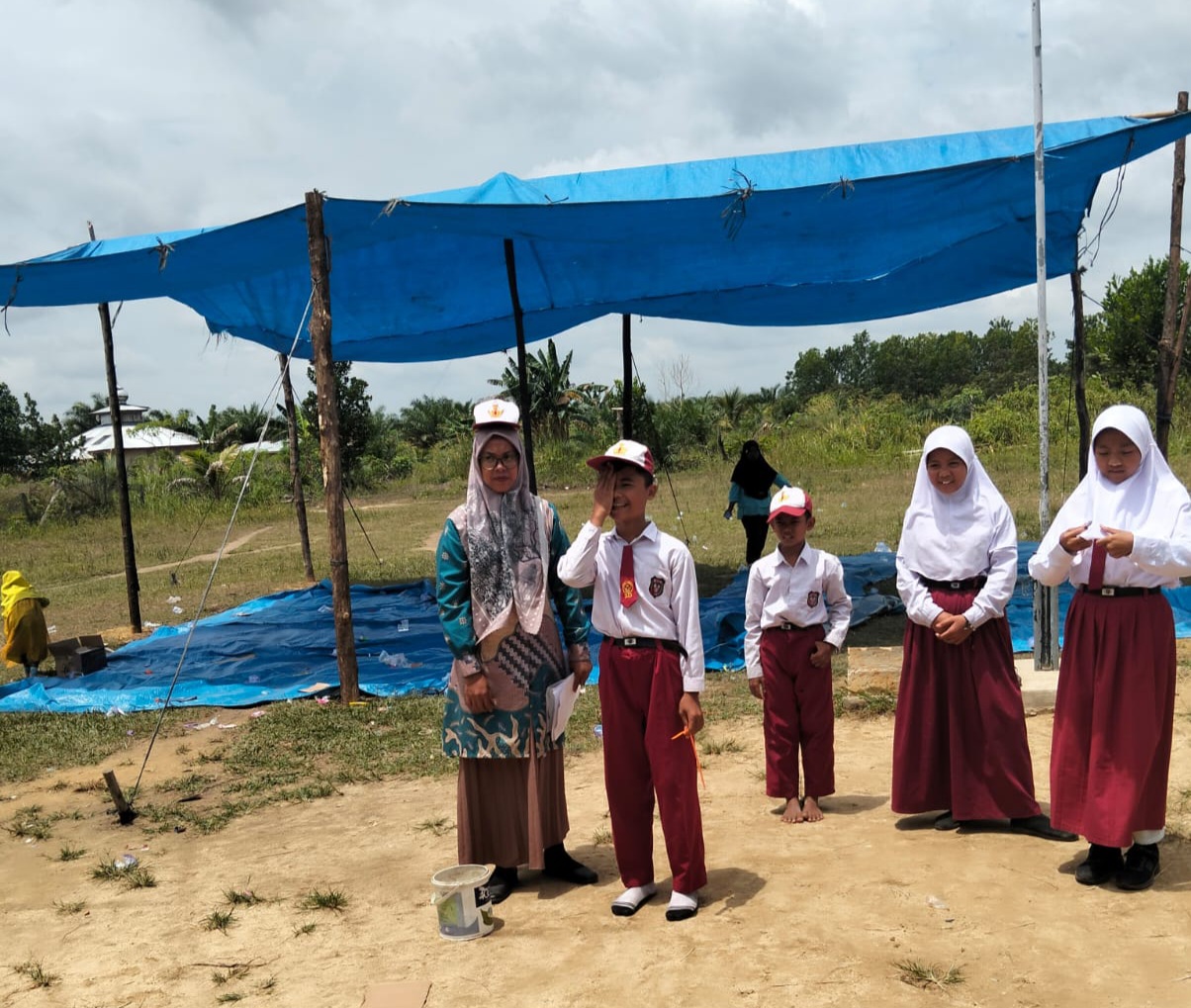 Terjebak Status Hutan Lindung, Disdikpora Kampar Akan Cari Solusi untuk SDN 008 Kelas Jauh di Rimba Baling