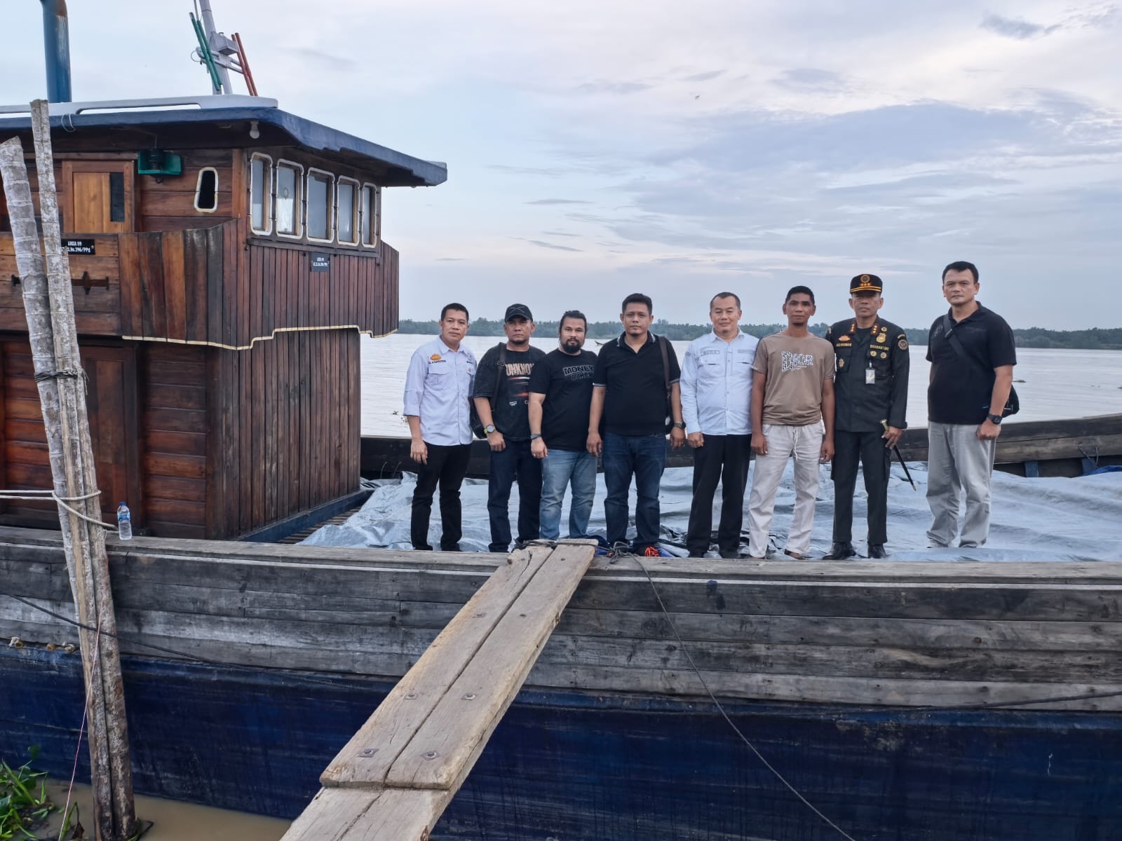 Deninteldam XIX/TT Serahkan 48,39 Ton Bawang dan Cabai Ilegal ke Karantina Riau, Siap Dimusnahkan