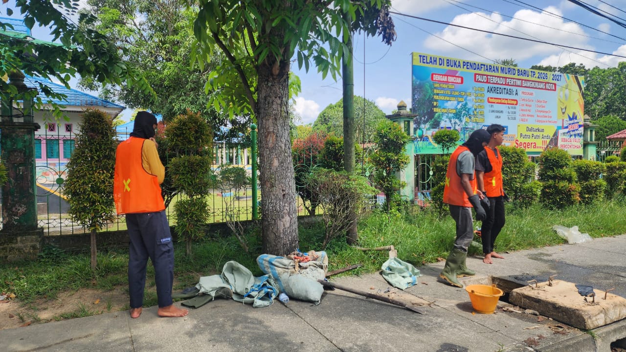 Pemkab Kampar Intensifkan Pemeliharaan Jalan dan Drainase, Dukung Kelancaran Aktivitas Masyarakat