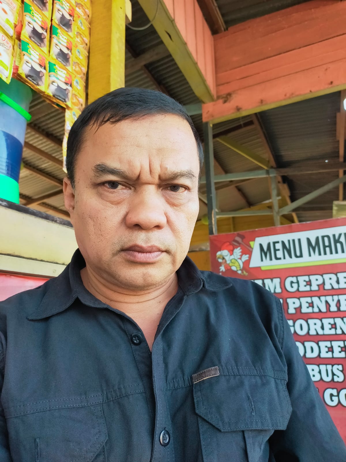Tokoh Pers Kampar Aprizal :  Tak Ada Larangan Media Luar Jalin Kerja Sama Publikasi, Tolong Hargai Kami Disini