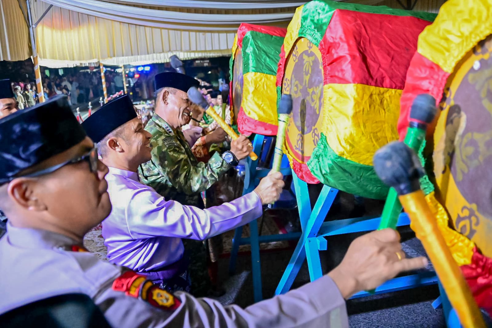 Wabup Bengkalis Lepas Pawai Takbir Idul Adha, Ribuan Warga Ramaikan Lapangan Tugu