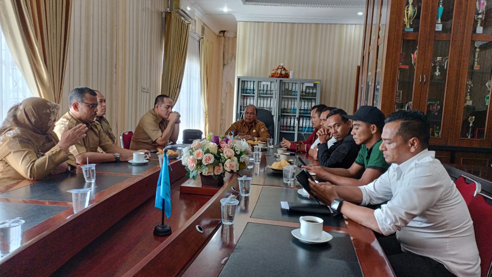 Temui Kata Sepakat, Miskomunikasi Orangtua dan Guru di SDN 024 Petapahan Jaya Berakhir Saling Memaafkan