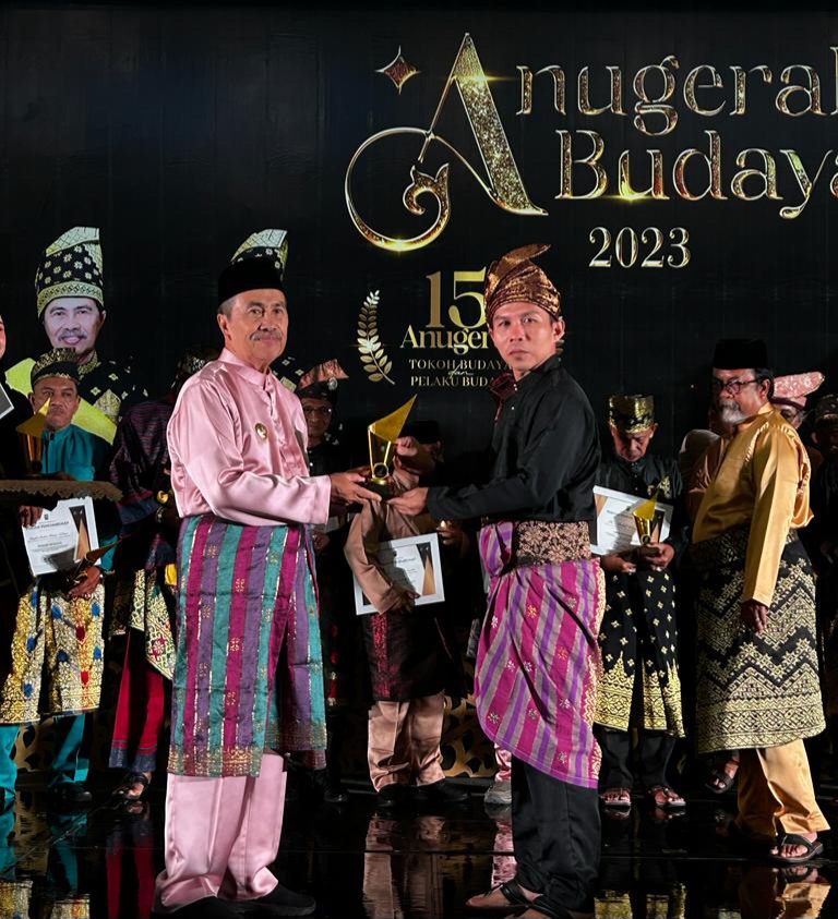 Wan Dance Studio Boyong Tali Bapilin Tigo ke Amerika Serikat
